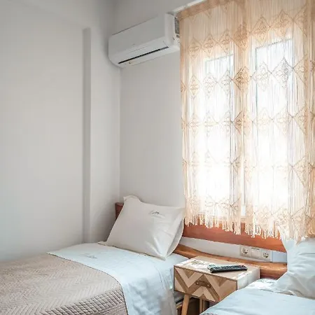 Epithea 1 με ιδιωτική πισίνα *